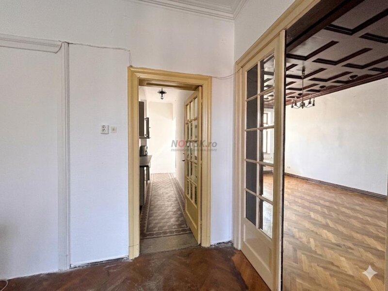 Mosilor fara comision | proprietate interbelica cu detalii originale | 93 mp