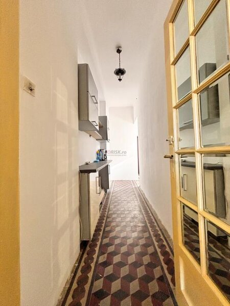 Mosilor fara comision | proprietate interbelica cu detalii originale | 93 mp